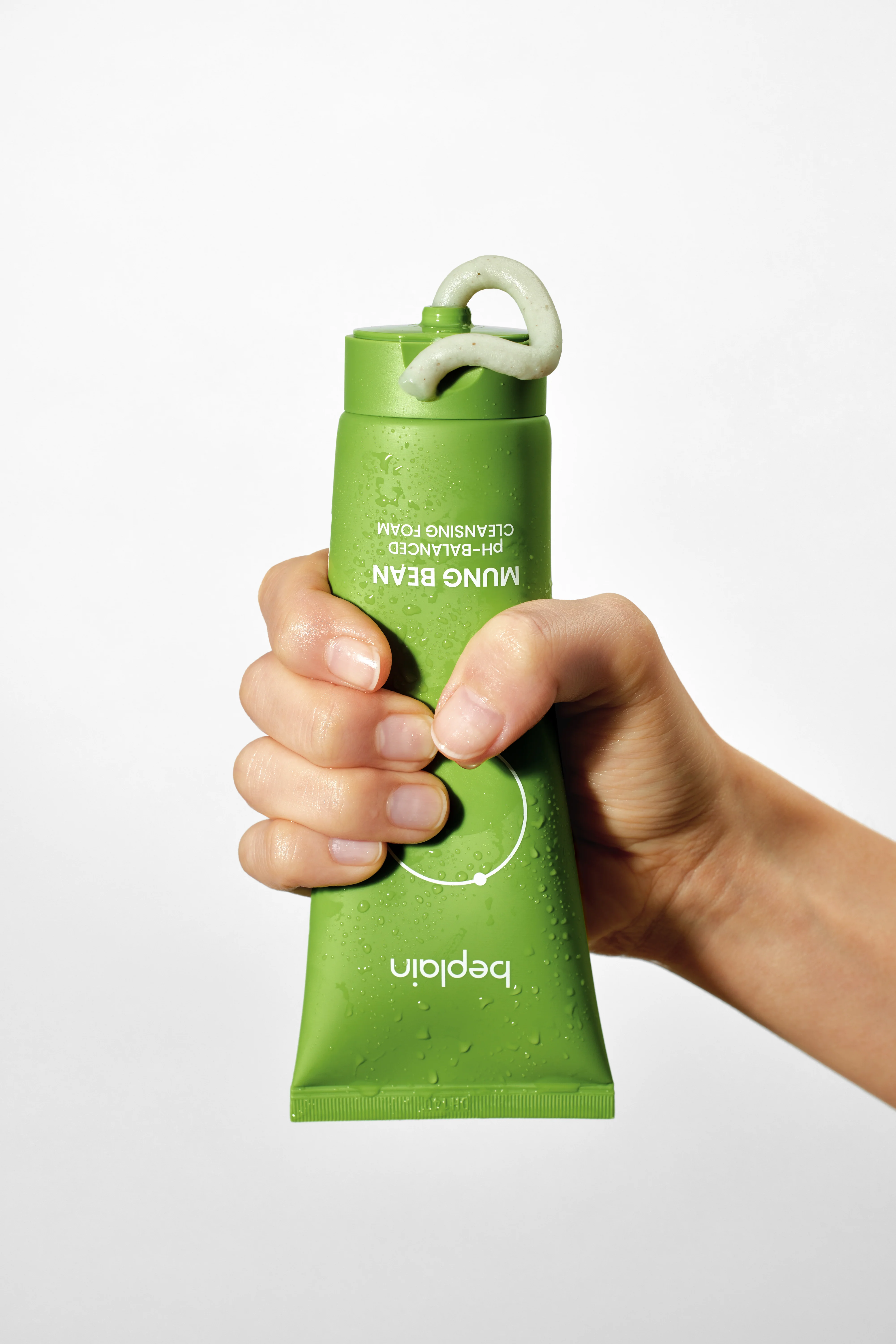 Mung Bean pH-Balanced Cleansing Foam Mini (40ml) - Image 3