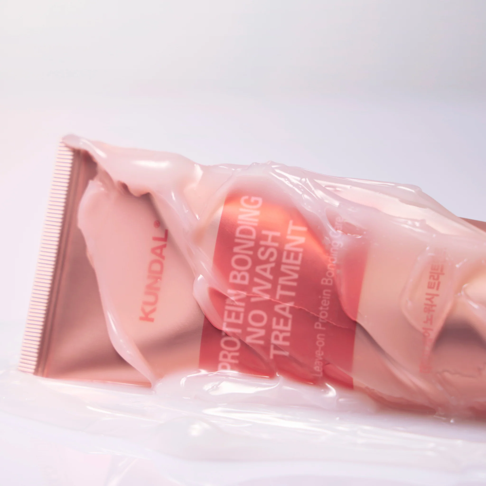 Protein Bonding Care No Wash Treatment Violet Muguet (130ml) - Image 4