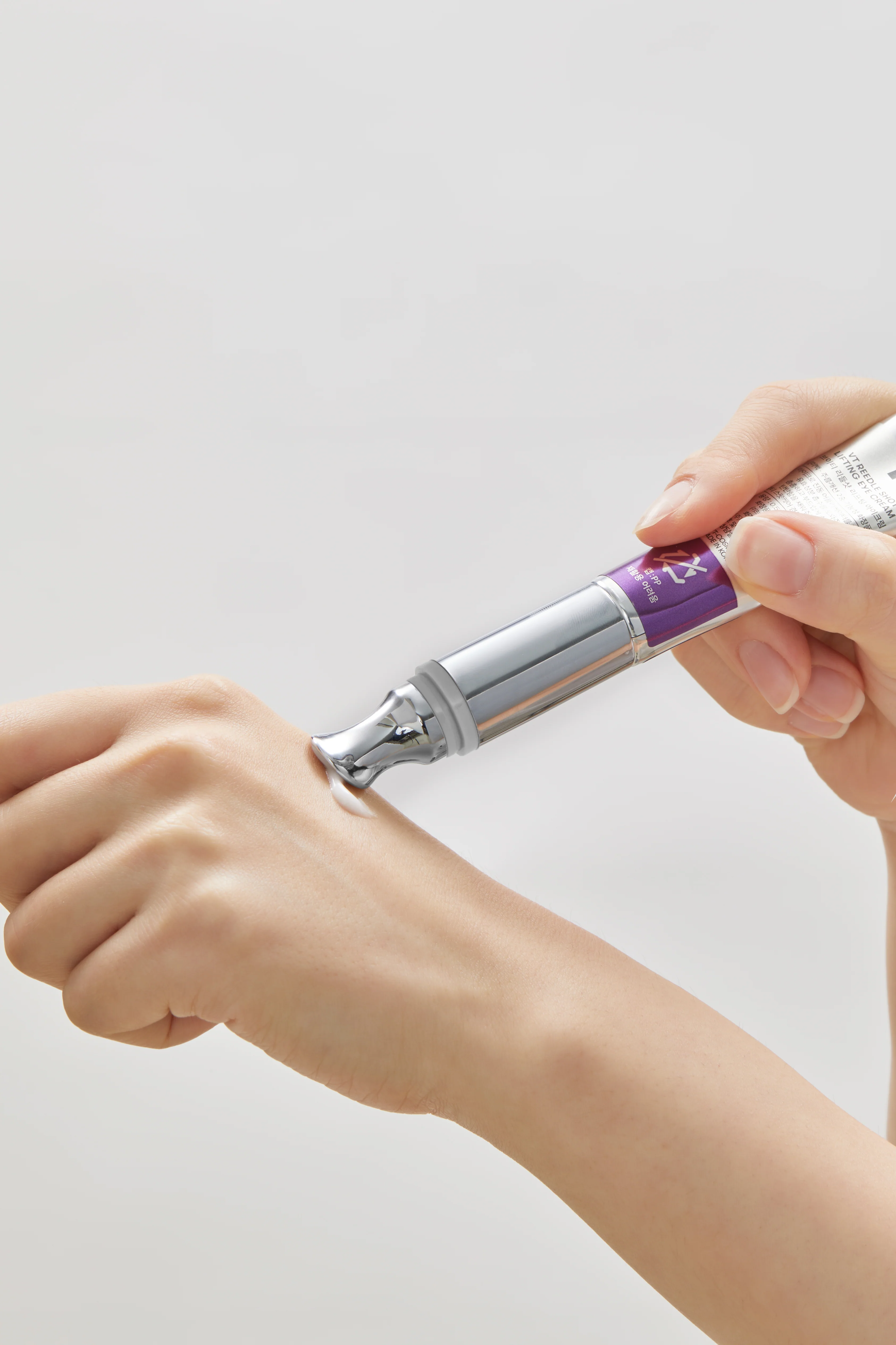 Reedle Shot Lifting Eye Cream (15ml) - Image 3